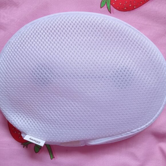 Disney Baymax Mesh Pouch - Picture 2 of 2